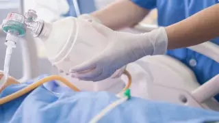 Жена изкара тежък ковид и проплака: От 2 г. ям със сонда, а причината...