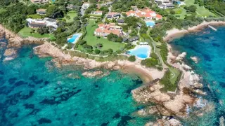 Кой е младият американец, който купи втория най-скъп имот на Сардиния?