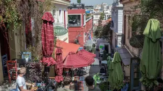 Туристка разкри как са я прецакали в ресторант в Гърция