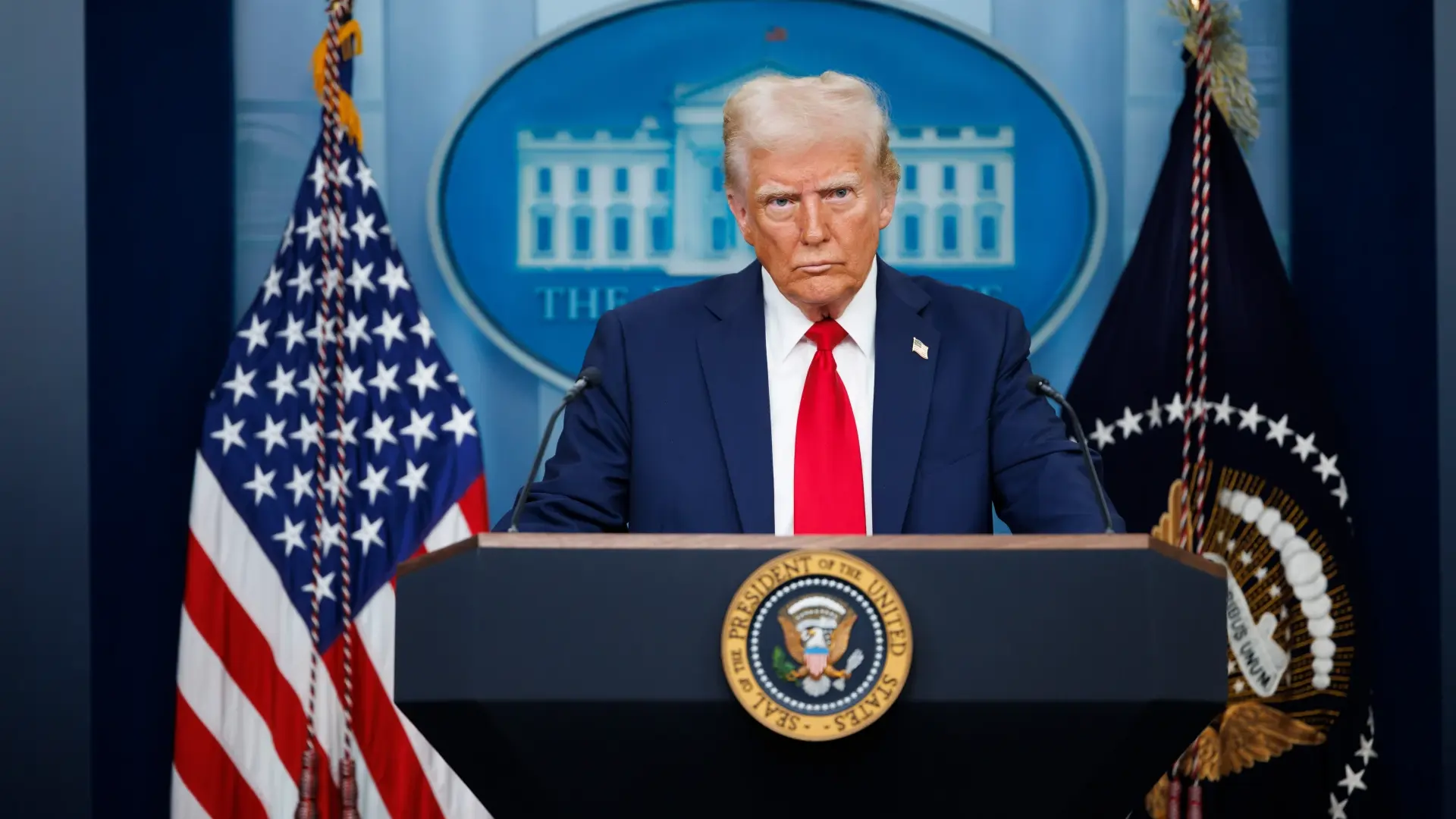 Администрацията на Тръмп иска да намали бюджета на Държавния департамент почти наполовина