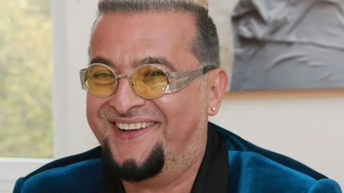 Кьоркютук: Евгени Минчев припадна пиян в центъра на София ВИДЕО