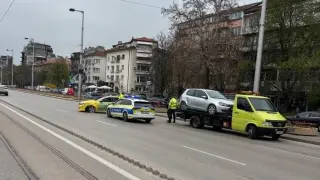 Извънредно в БЛИЦ: Тежка катастрофа блокира бул. "Черни връх" в София! СНИМКИ