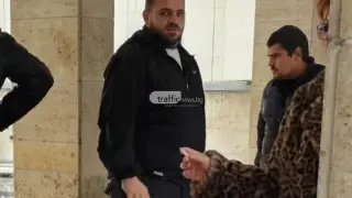 Повече от година не могат да отключат телефона на застреляната в Бегово Красимира