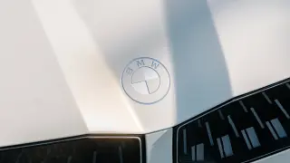 Показаха как ще изглежда най-евтиният електрически седан на BMW СНИМКИ