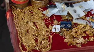 Обир на бижутерски магазин във Варна! Задигнаха много злато и сребро 