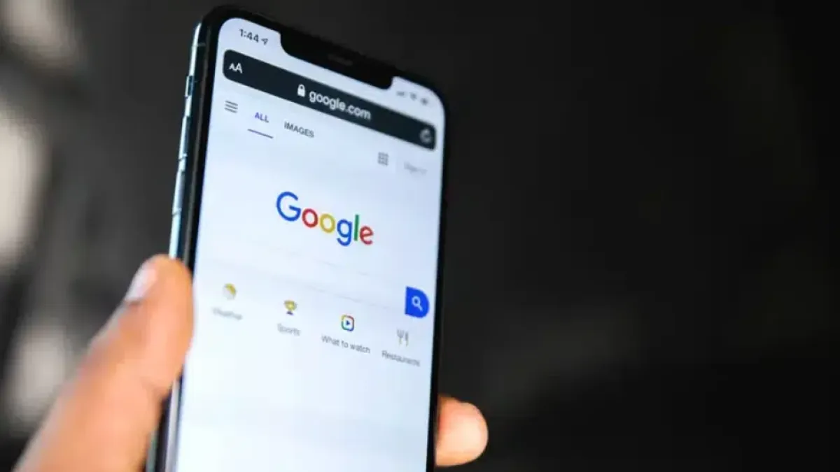 „Ако искаш да те виждат – плати на Google“: Мегадело за злоупотреба с власт