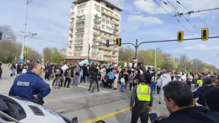 Хаос в София: Жители блокираха няколко квартала, протестират на ключов булевард! ВИДЕО
