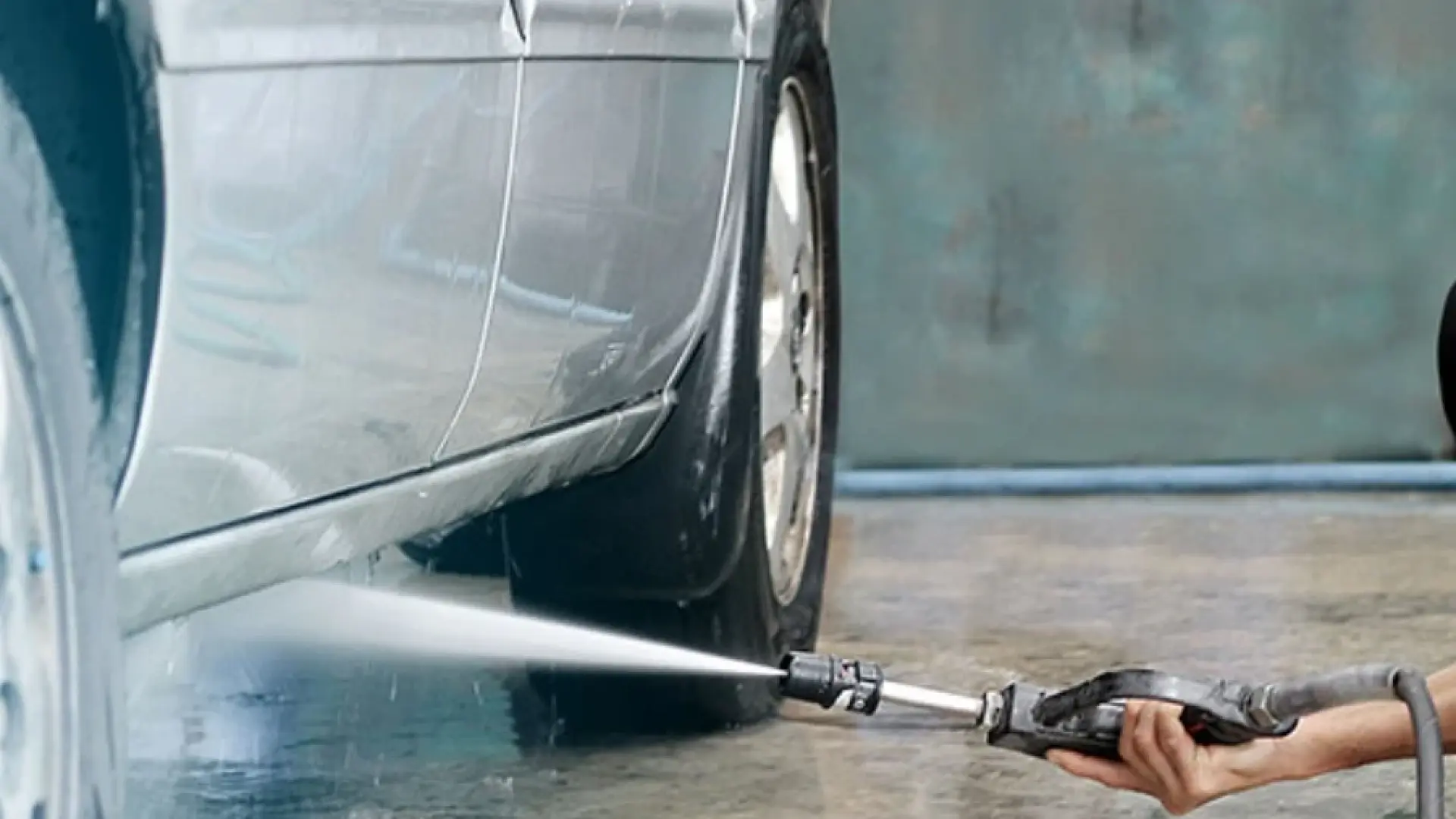 Защо е толкова важно да измием колата отдолу ВИДЕО