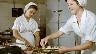 СССР срещу НАТО: Война за консерви и найлонови чорапи СНИМКИ