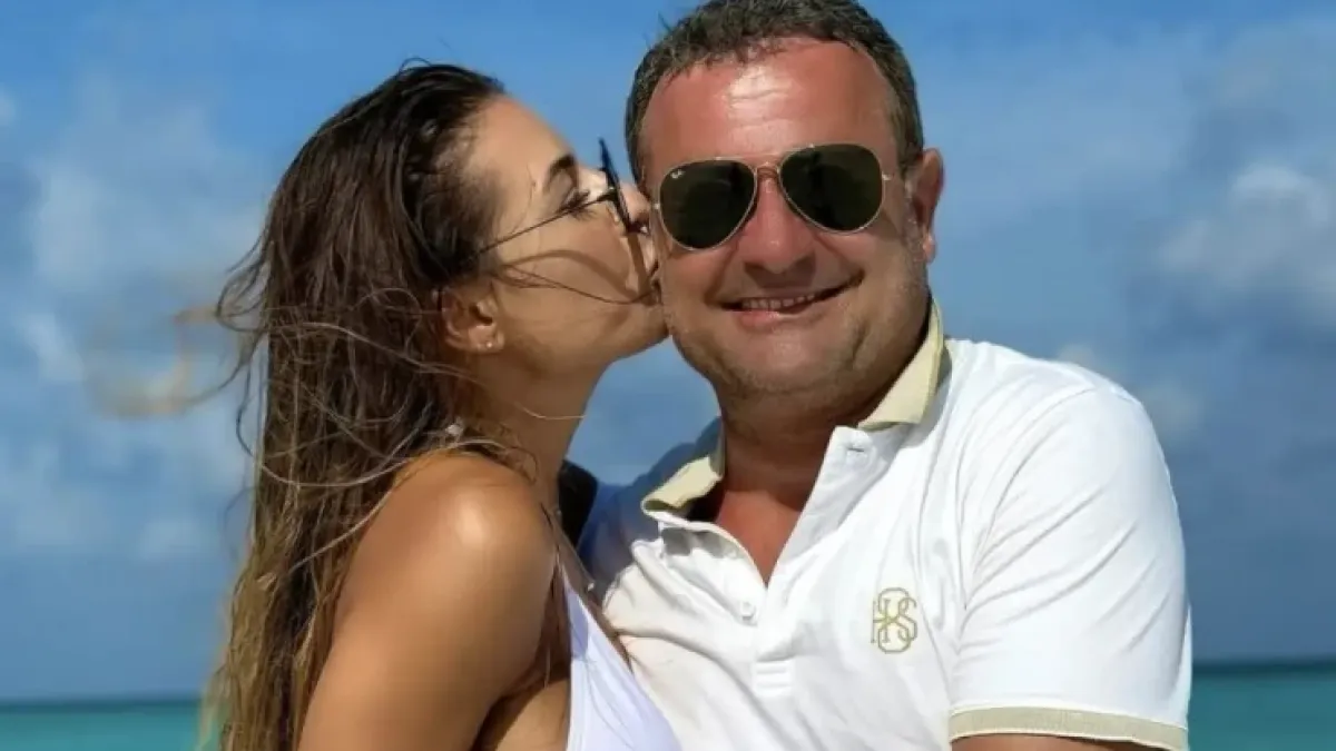 Появиха се шокиращи голи СНИМКИ 18+ на новата жена на Рачков
