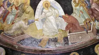 Велика Събота е! Господ слиза в ада, не изнасяйте нищо от дома си, забранено е да ядете...