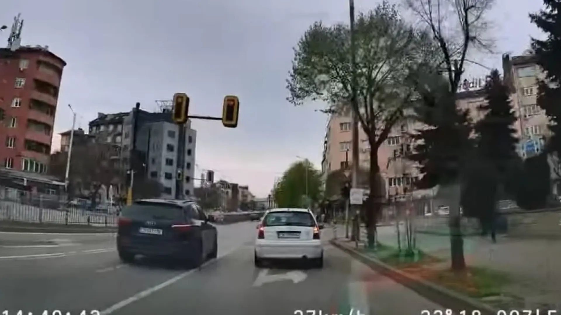 Джигит с черен джип изправи косите на всички в София СНИМКИ