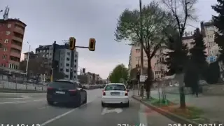 Джигит с черен джип изправи косите на всички в София СНИМКИ