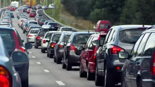 Изчислиха с колко автомобила в минута софиянци са се изпарявали от столицата