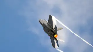 Имат ли "прекъсвач" американските F-35 и опасно ли е това за европейските държави 