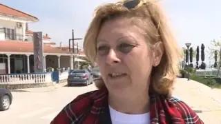 Българка от Гърция: Тук Великден е супер, народни цени, евтини гироси на плажа