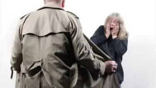 Извратеняк изскочи гол пред жена в наше село, последвалото разсмя всички 