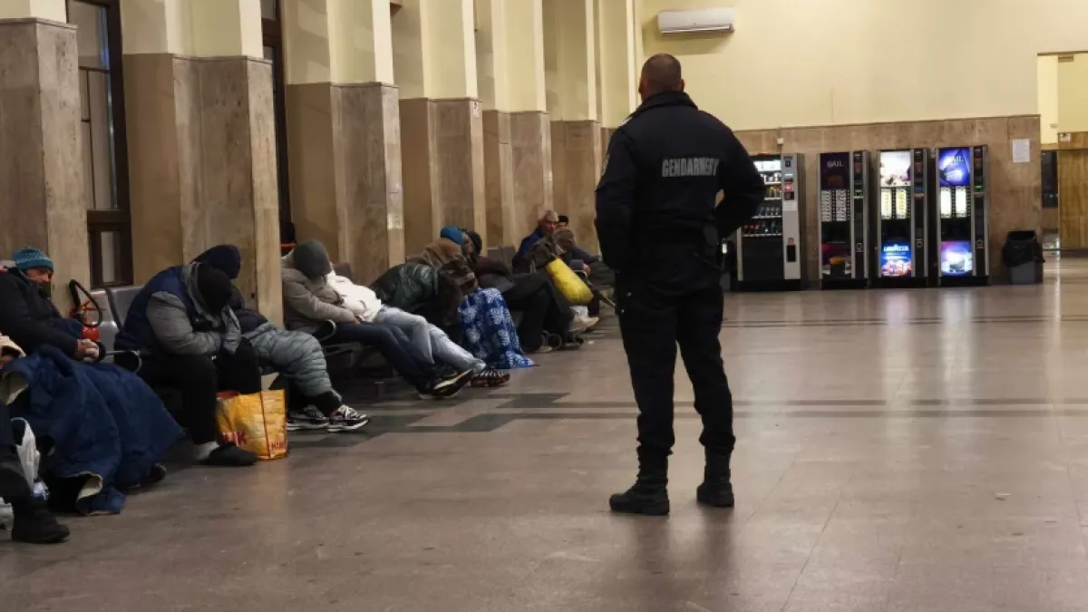 Пълен потрес на пловдивската Централна гара, пътниците се видяха в чудо СНИМКИ  