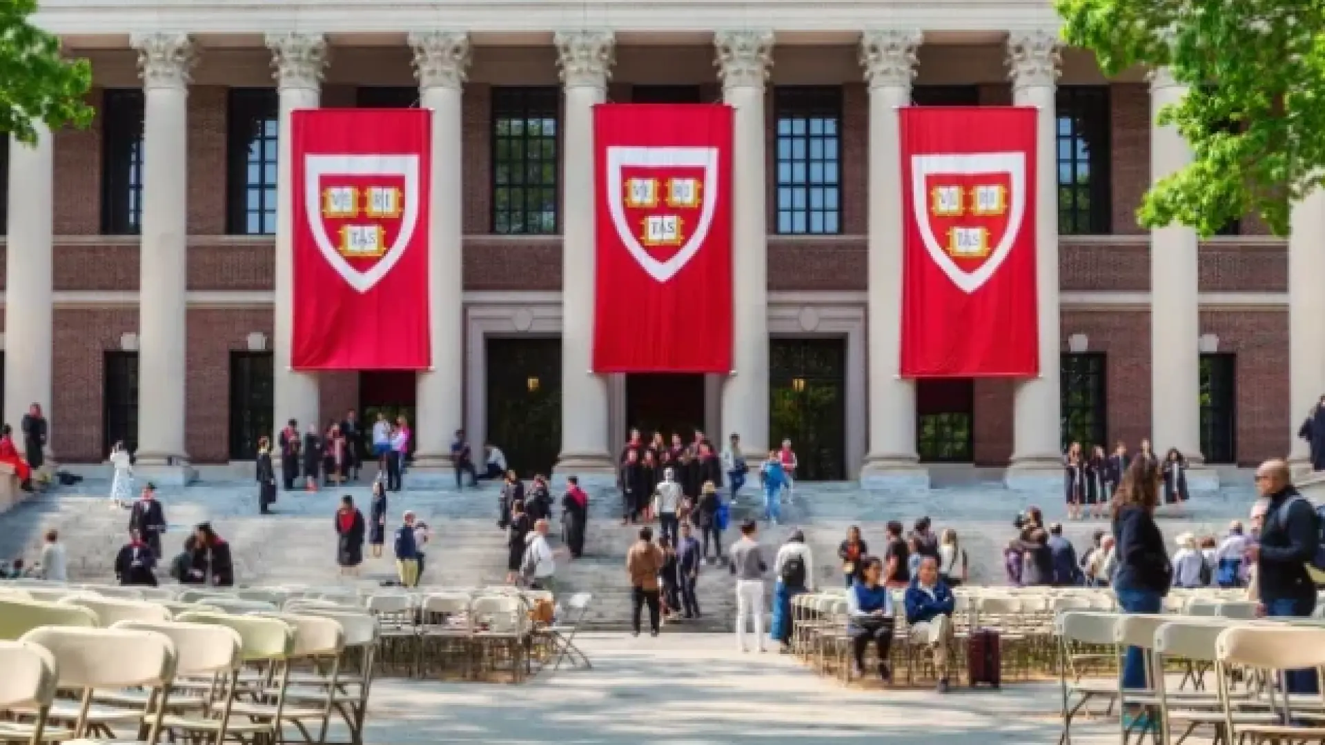 Харвардският университет съди администрацията на Тръмп за замразеното финансиране