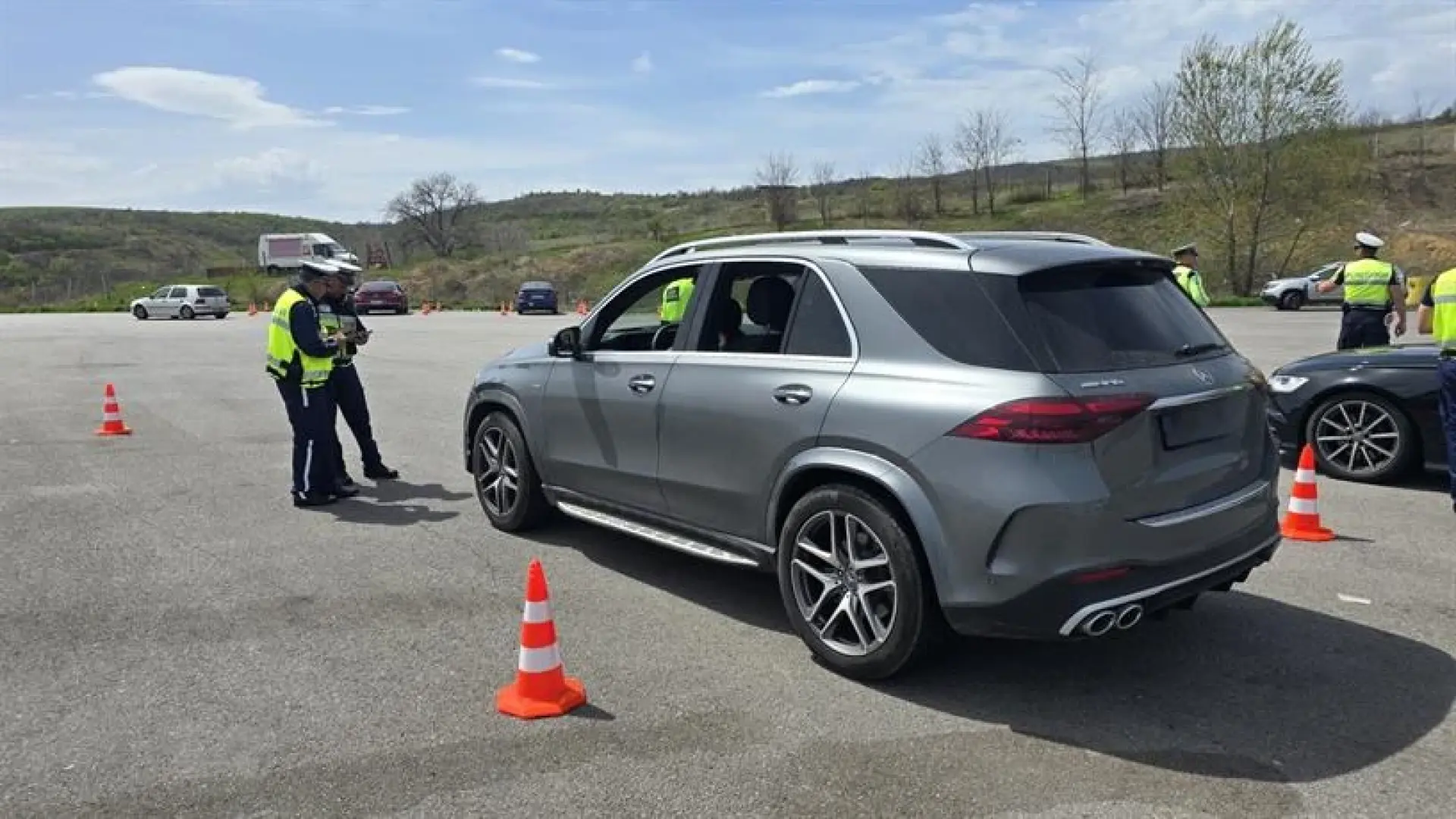 Не могат да ги пипнат: Чужденци летят като луди по БГ пътищата