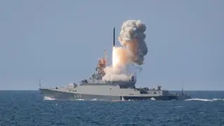 В Украйна изтръпнаха: Руски кораб с ракети „Калибър“ е засечен в Черно море