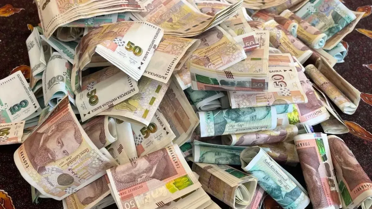БНБ с важна информация за парите на хората: Българите стават все по-богати, обаче... 