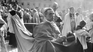 Шок: Погребението на папа Пий XII се оказало трагедия