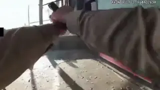 Шокиращо ВИДЕО 18+ показва как действат американските полицаи