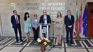 Министърът на образованието отсече за тези матури: Няма мърдане!