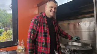 Синът на великия скараджия майстор Миро каза с какво ядат първо българите СНИМКИ