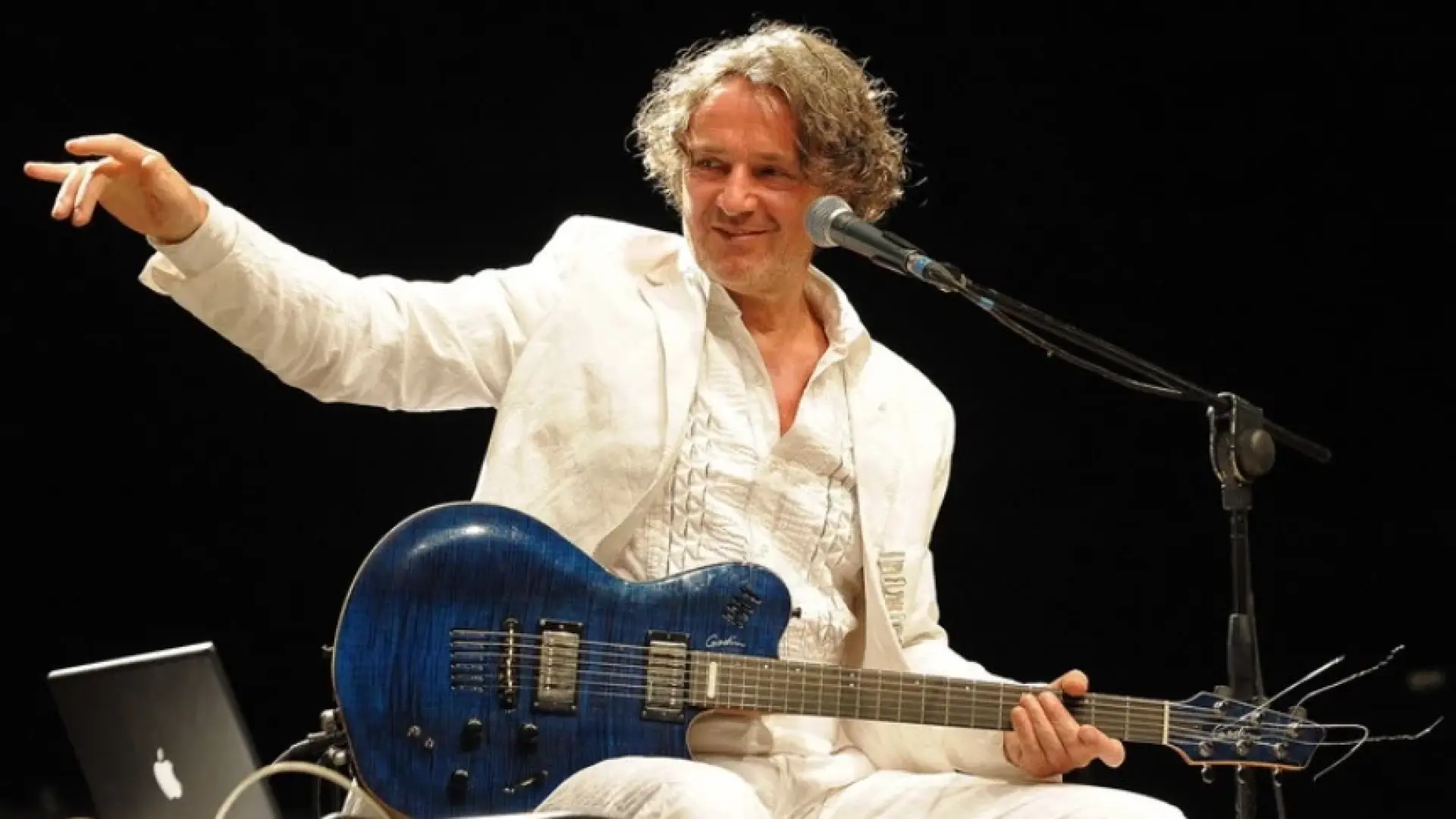 Страна от ЕС забрани влизането на Горан Брегович