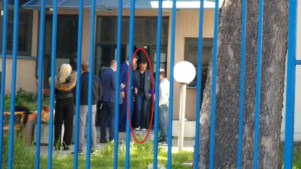 Депутат от ПП-ДБ забъркан в канала на Паскал и арестувания митнически шеф СНИМКИ