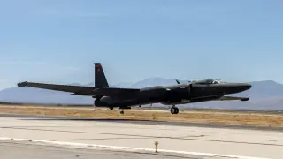 САЩ свалят на земята легендарния шпионски самолет U-2 Dragon Lady