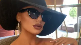 "Пулс на деня": Тя е най-сексапилната журналистка на Балканите... май СНИМКИ