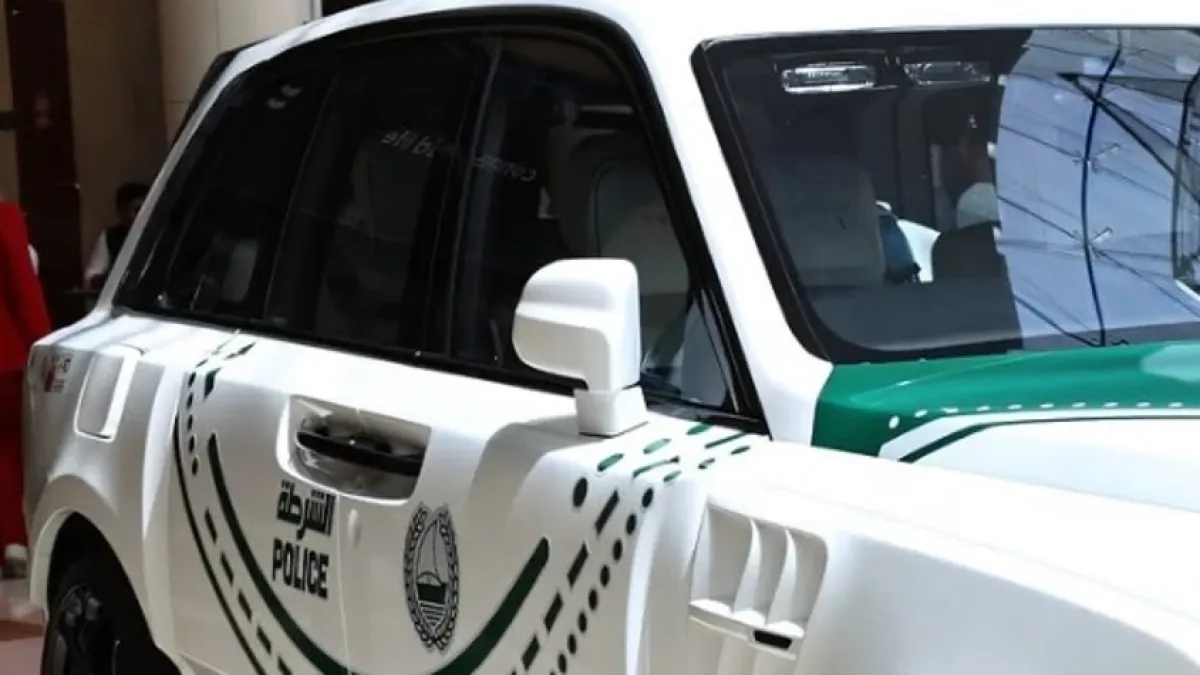 Удивително: Полицията в този град вече ще кара Rolls-Royce Cullinan СНИМКИ