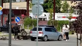 Такова зрелищно меле София не помни, хора хвърчат след сблъсъка СНИМКИ 