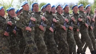 Близо 700 военни ще преминат през парада на 6 май, техника няма да има