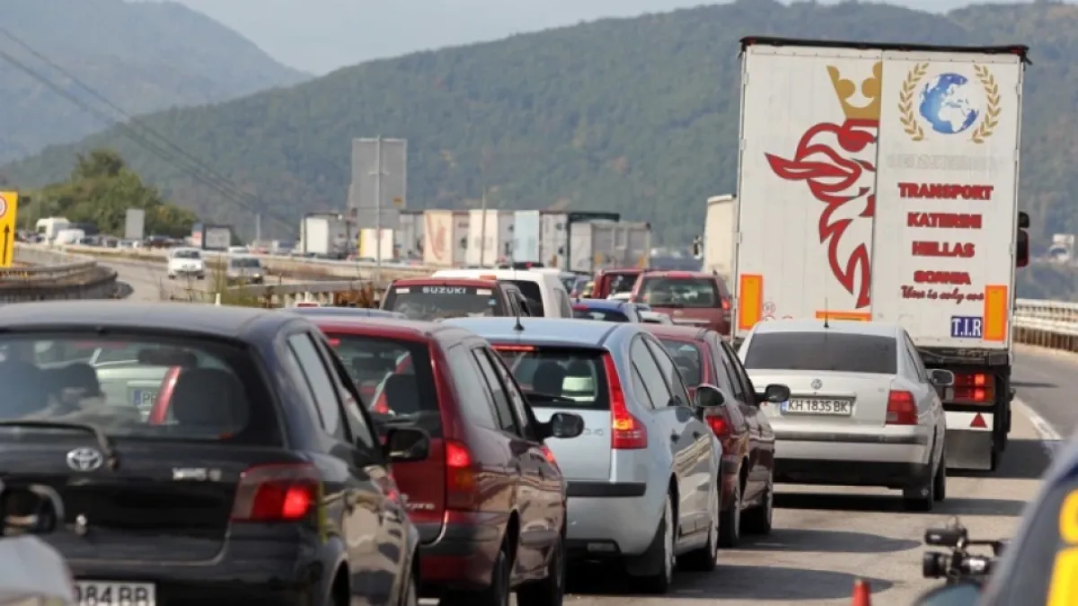 По пътищата ще е страшно, ченгета дебнат отвсякъде!  