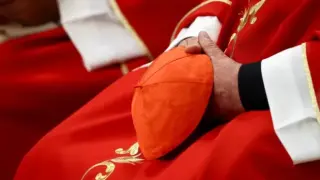 Цял свят гледа към Ватикана