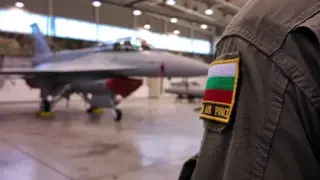 Военният министър с голяма новина за изтребителите F-16