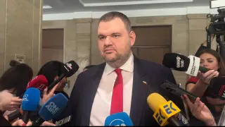 Пеевски: Призовавам да се работи за хората! Няма да позволя България да бъде хвърлена в бездната! БЛИЦ Live
