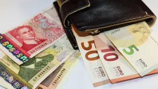 Формулата: Ето как ще се закръгляват сумите от лев в евро