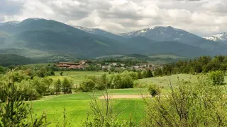 Хванаха в крачка красива родна кметица, местните не могат да повярват СНИМКА