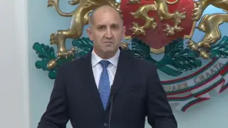 Извънредно! Радев внася предложение за референдум за еврото БЛИЦ Live