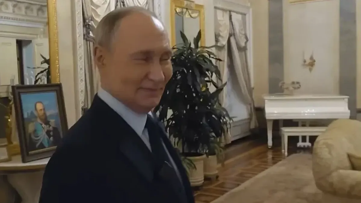 Путин показа луксозния си апартамент в Москва