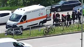 Кошмар на ключов булевард във Варна, хвърчат линейки и полиция СНИМКИ