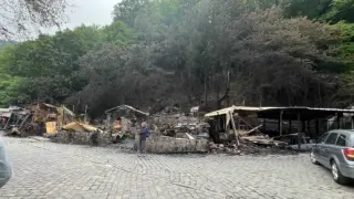 Огнен ад в Бачково, от любимо заведение няма и помен СНИМКИ