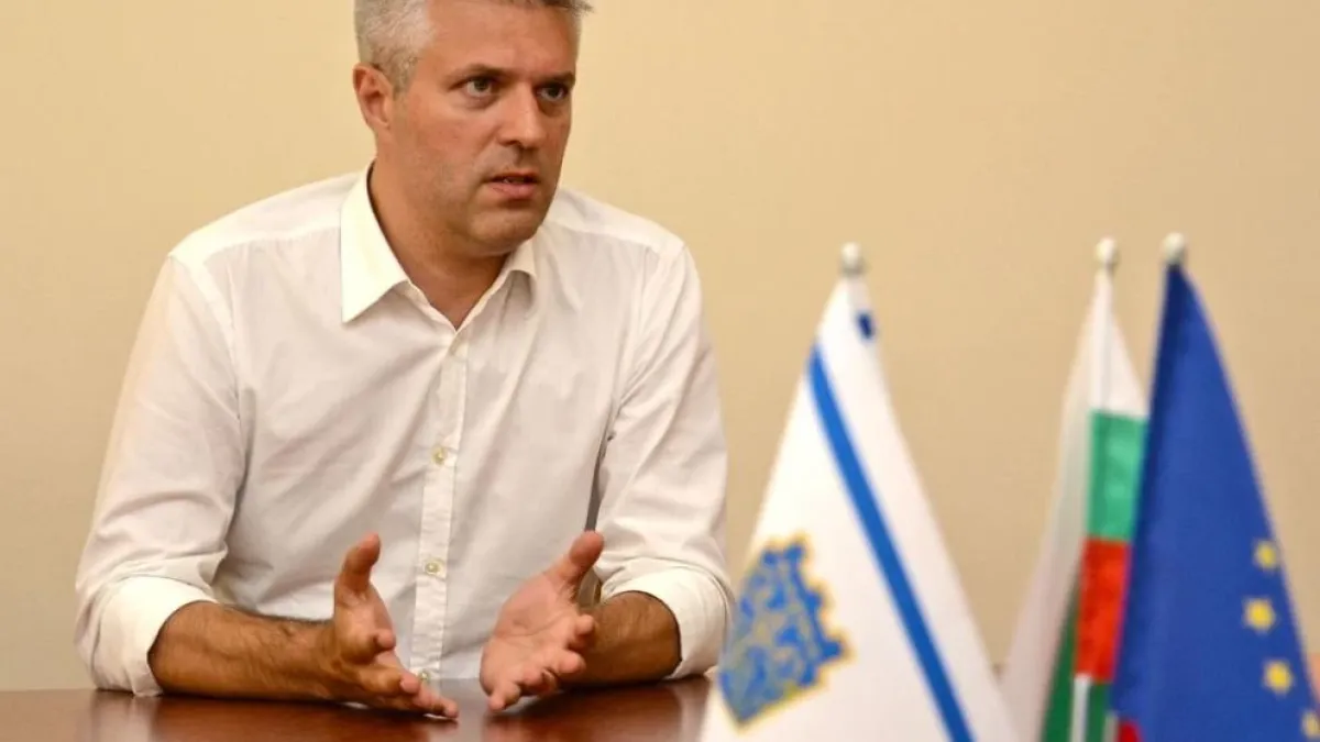 Гледат делото за ограничените правомощия на кмета на Варна Благомир Коцев