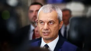 Костадинов се закани: Съпротивата е задължителна!