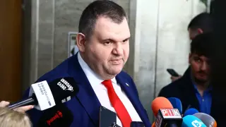 Пеевски обяви кой е човекът с най-голяма заслуга за влизането ни в еврозоната БЛИЦ Live